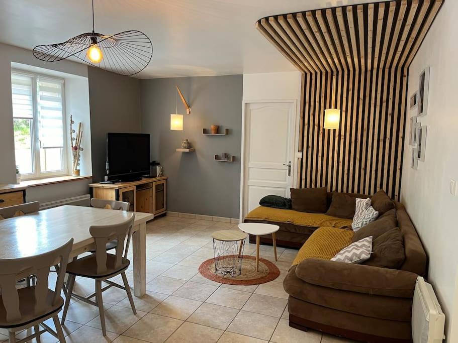 Appartement 5 Personnes Avec Espace Plein Air Saint-Maurice-sur-Moselle Exterior photo